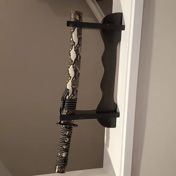 ๐ก Decorative SWORD - Picture 2 of 14